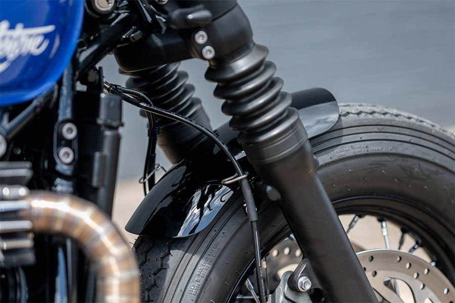 Motone】ボンネビル ボバー用 ショートフロントフェンダーが新発売