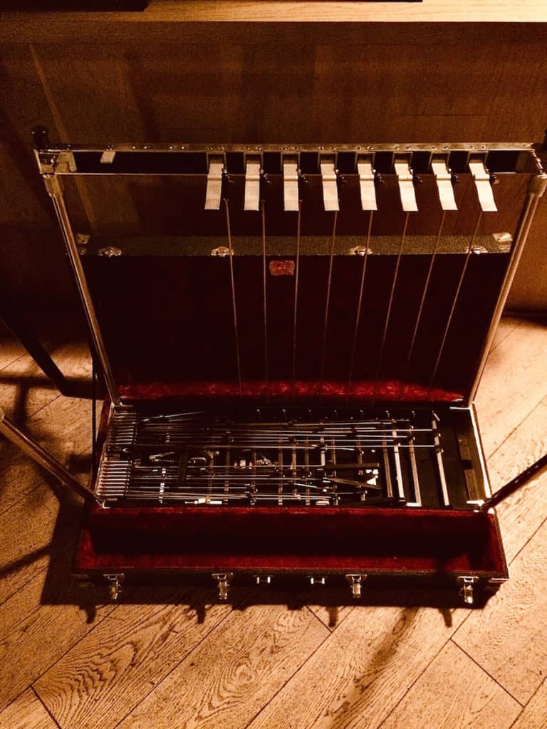 Pedal Steel Cases (Types, Features, Size) - Playpedalsteel.com