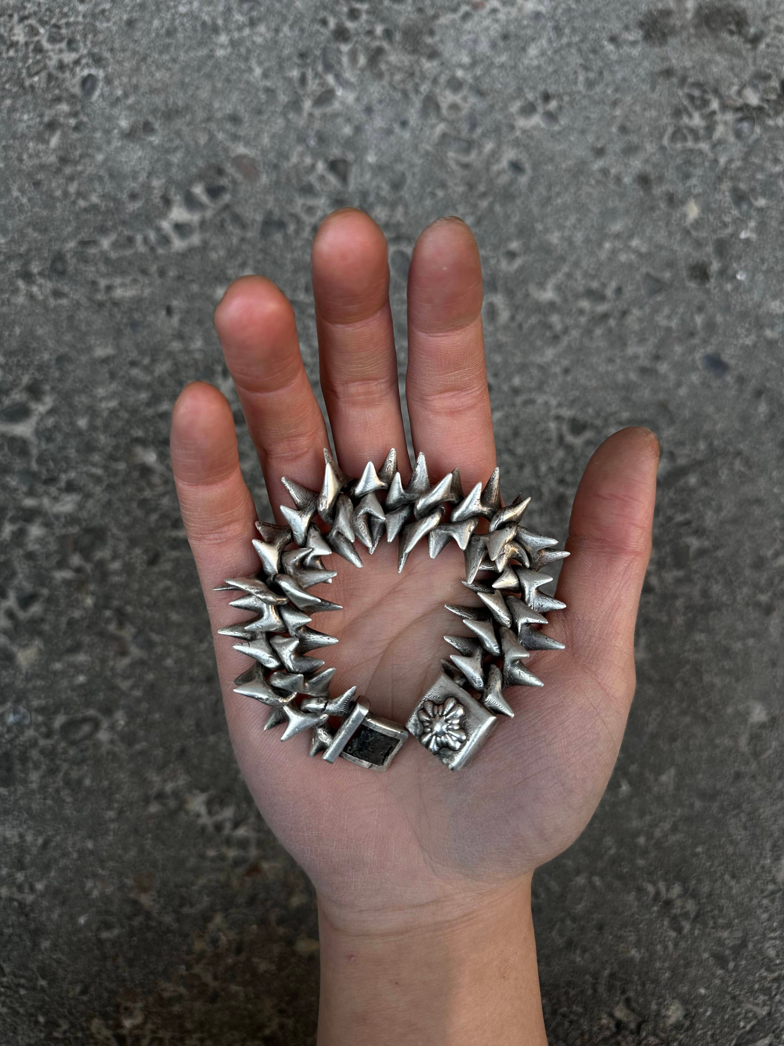 Dragon Spine Bracelet v1 – Project Comte