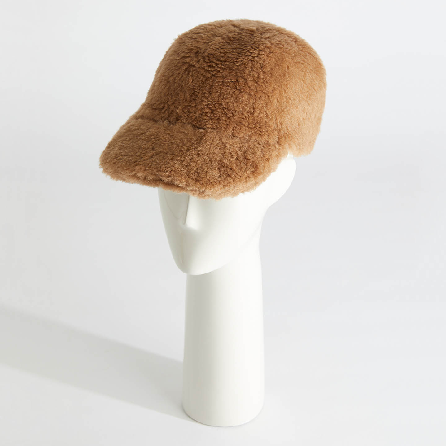 マックスマーラの「あったかテディベアコート」にミニサイズが誕生