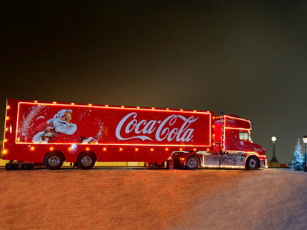 Xmasの風物詩 「コカ・コーラのクリスマストラック」に宿泊できるPR