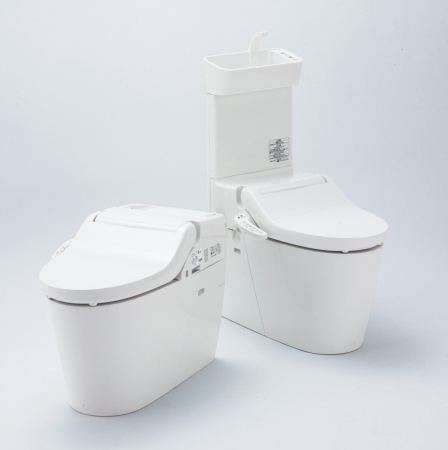 新デザインでおそうじラクラク。パナソニックから、少ない水でキレイに