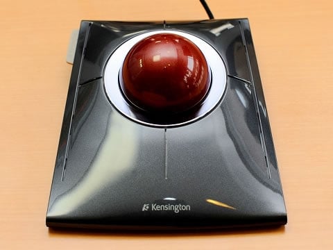 ヒネリ操作で3種類のモードを使いこなす！トラックボール『SlimBlade