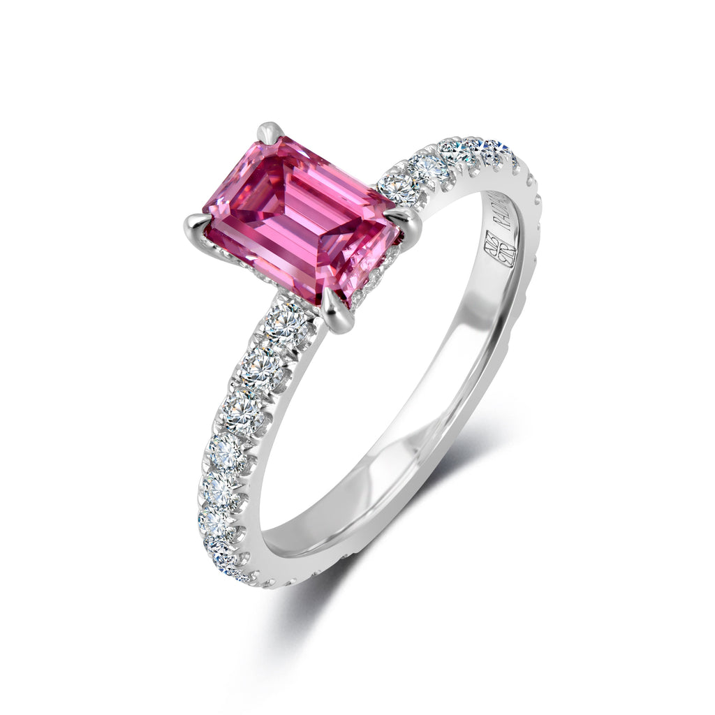 ピンク モアサナイト エメラルドカット リング – RADIANN(ラディアン