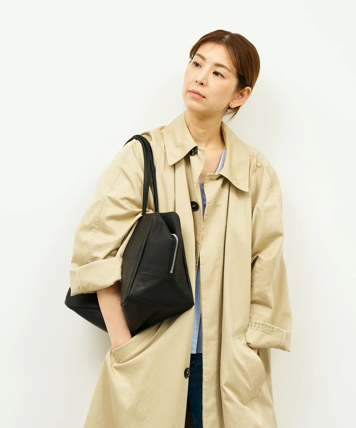 REN】《ボストンバッグ》シンプルで軽い、大きめのレザーバッグ。。