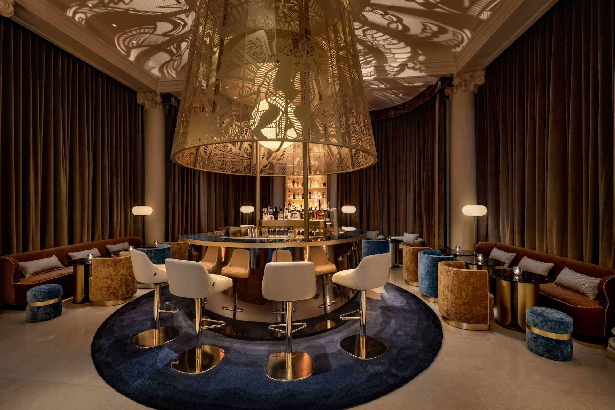 カクテルバー流行中のパリに誕生した新スポット｜料理通信｜生産者