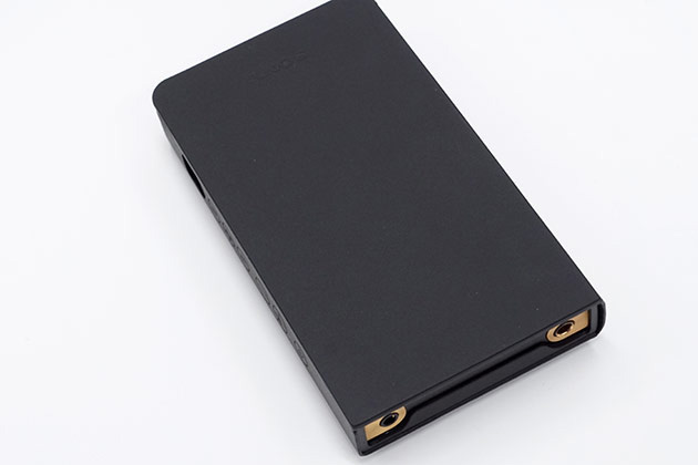 ZX707ケース ソニー純正専用レザーケース CKL-NWZX700 レビュー！