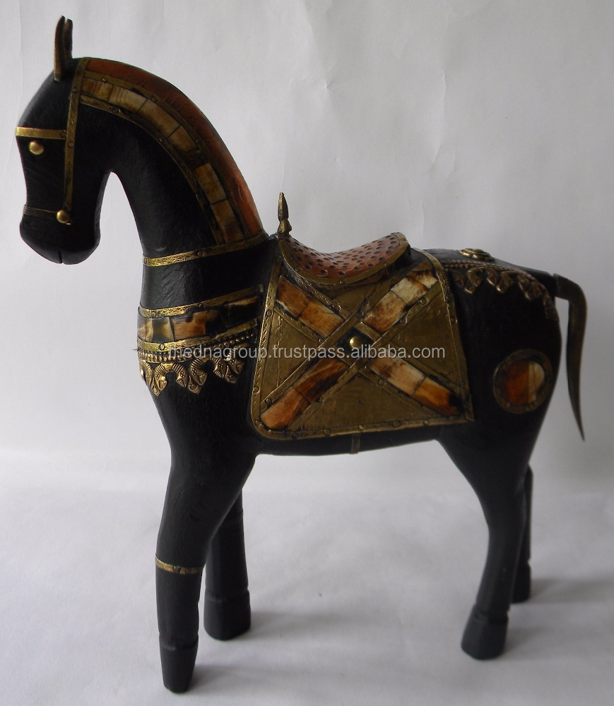 インドの伝統的な馬の木製彫刻フィギュア - アンティーク風装飾品