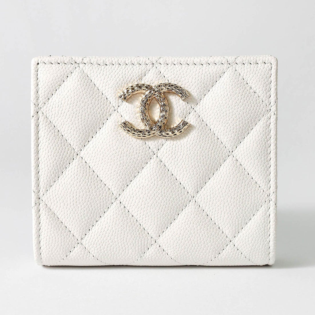 シャネル CHANEL 2つ折り財布 キャビアスキン スモールウォレット