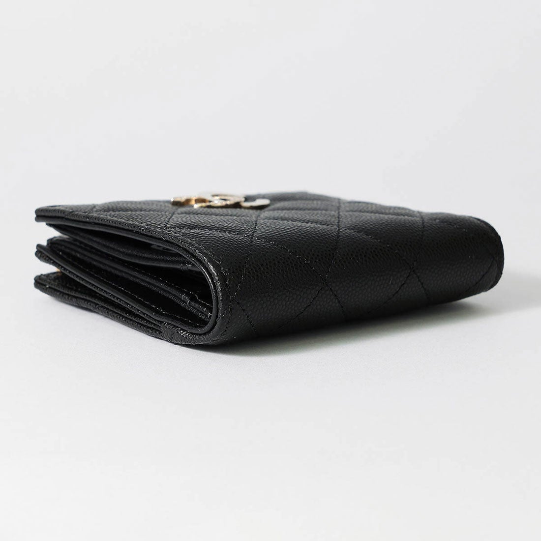 シャネル CHANEL 2つ折り財布 キャビアスキン スモール ウォレット