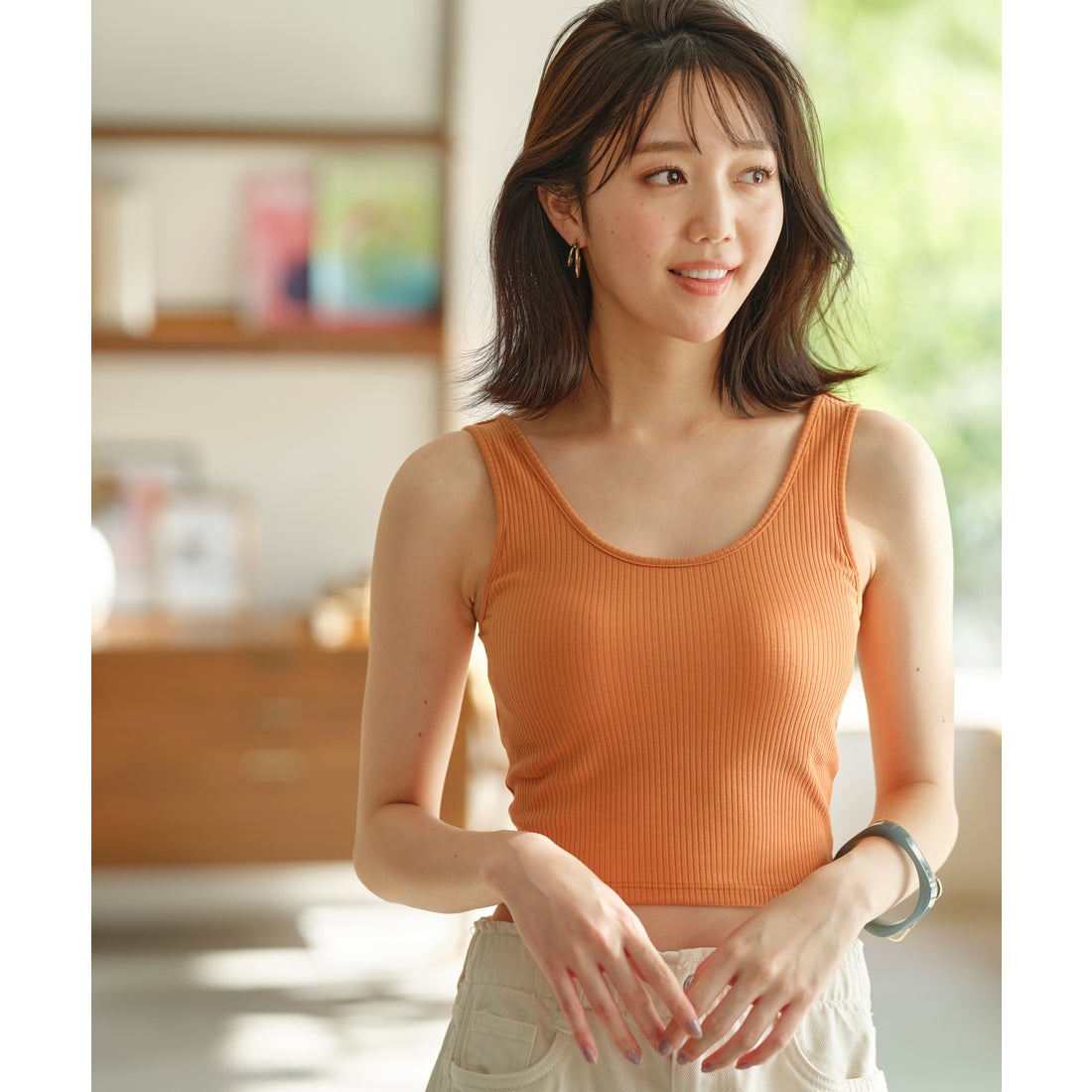 ユナウ YU'NOW カップ付クロップドタンクトップ （オレンジ） -靴