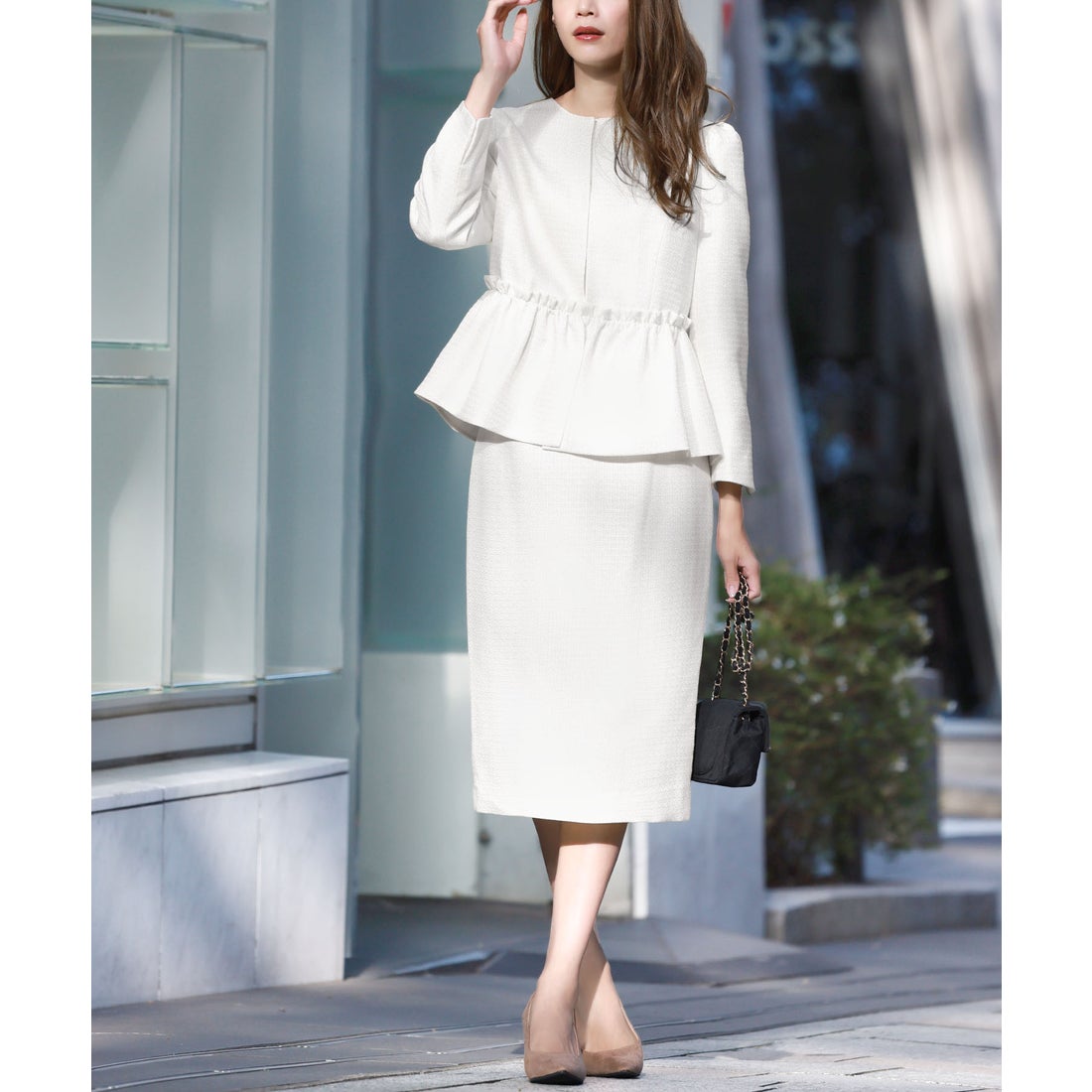 フロリア Flolia ツイードペプラムノーカラージャケット タイト