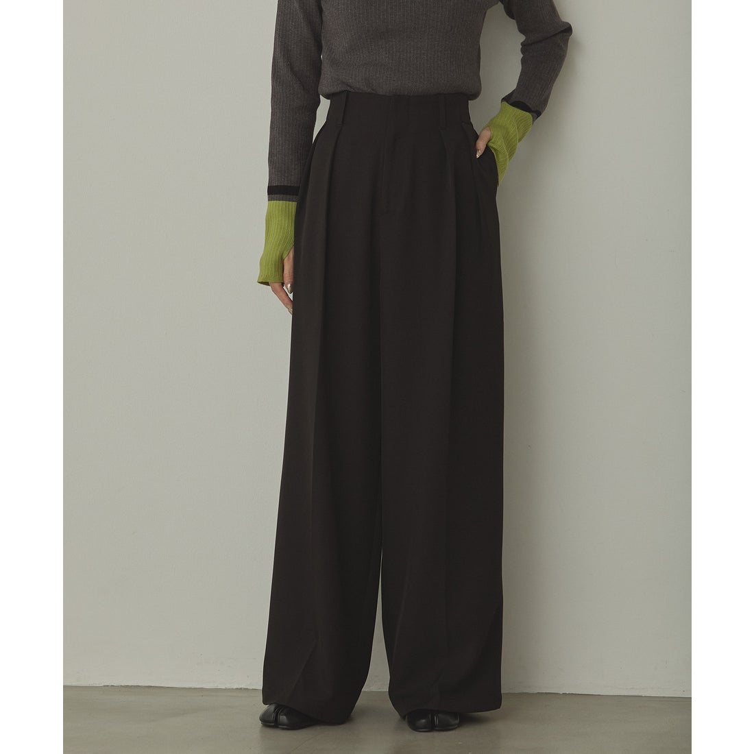 ハンチ hunch ポリツイル タックパンツ （ブラック） - ファッション