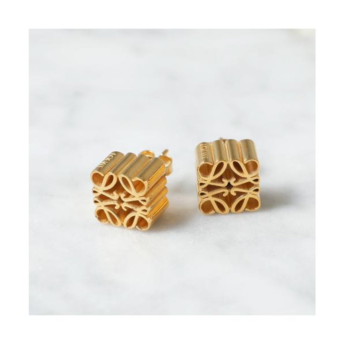 ロエベ LOEWE LOEWE ピアス ANAGRAM STUD アナグラム スタッド
