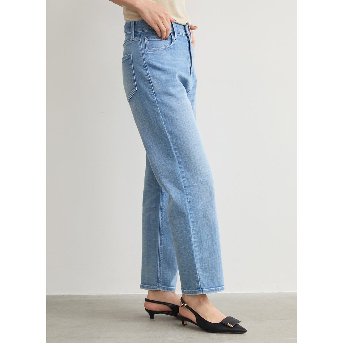 ルーニィ LOUNIE デニムストレートパンツ （インディゴ(薄