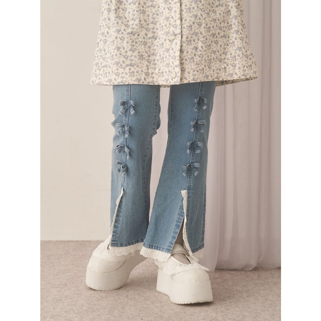 メリージェニー merry jenny ribbonスリムフレアデニムパンツ （ブルー