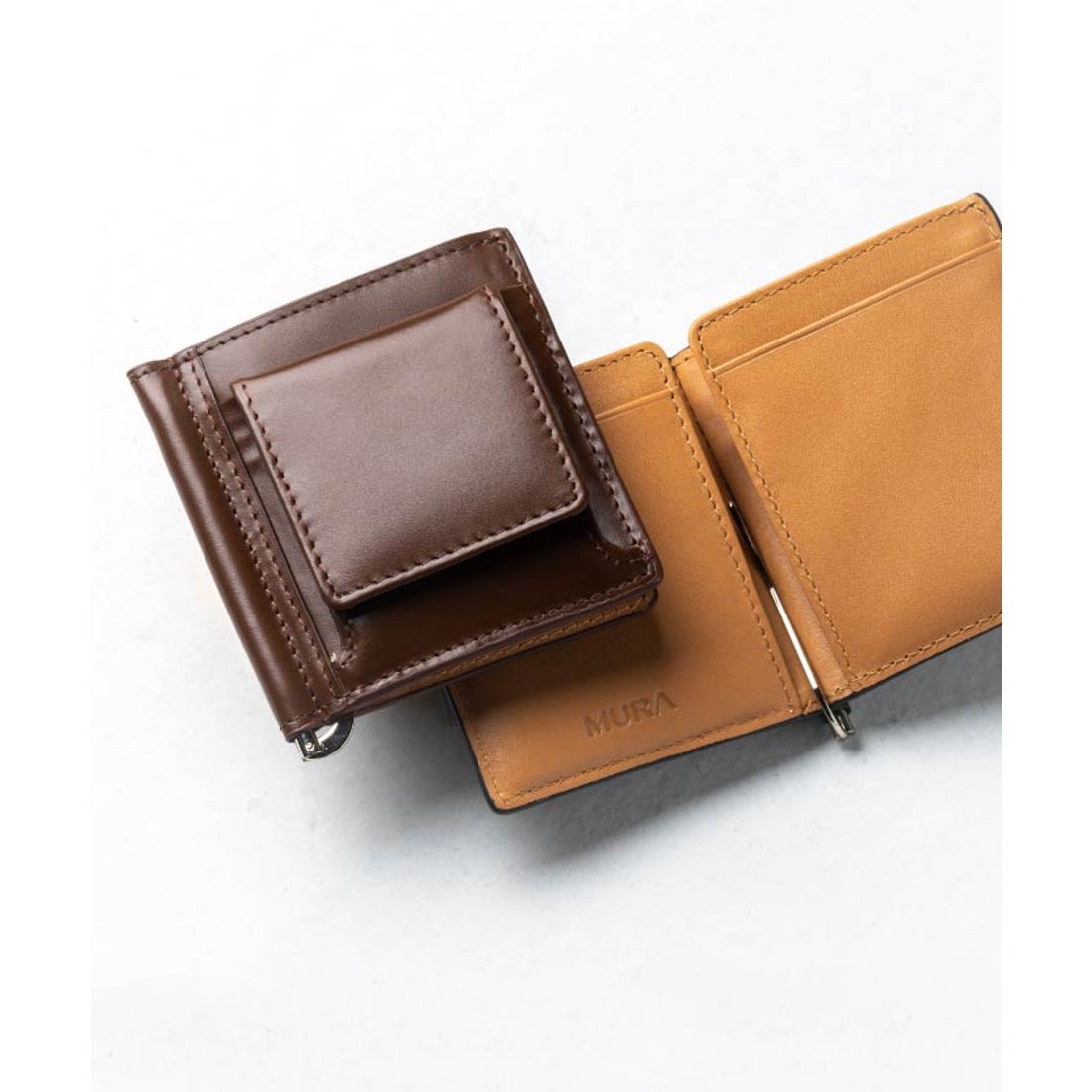 MURA 小銭入れ付き コードバン調 牛本革 二つ折りマネークリップ