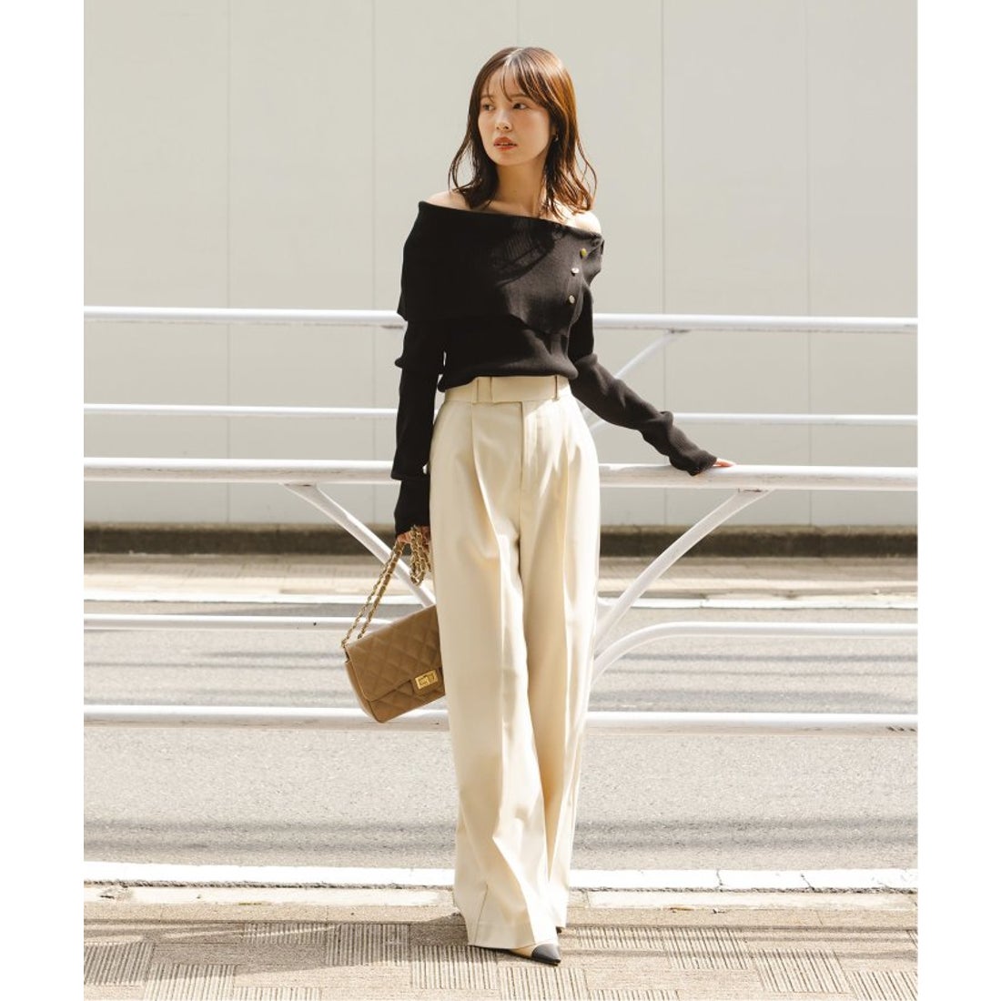 ノーブル NOBLE 《追加》ショルダーボタンタイトリブニット （ブラック