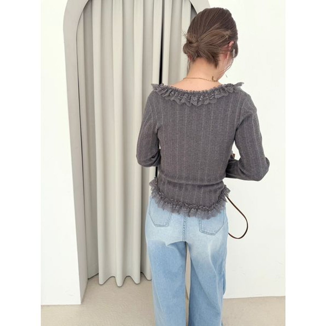 スナイデル SNIDEL Sustainableフリルニットプルオーバー （GRY