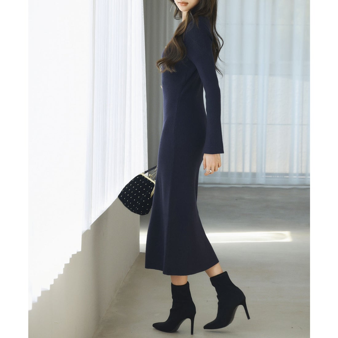 セゾンドパピヨン SAISON DE PAPILLON 涙開き風ミモレ丈ニット