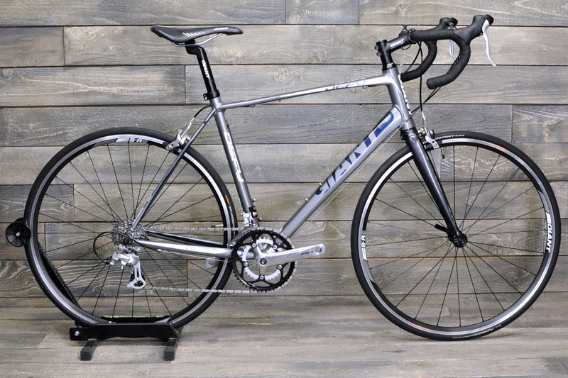 M/L Giant Defy – Sellwood Cycle Repair