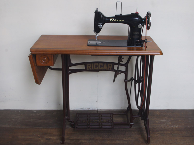 No.654 RICCAR TA-1 リッカー製 職業用足踏みミシンアンティークミシン