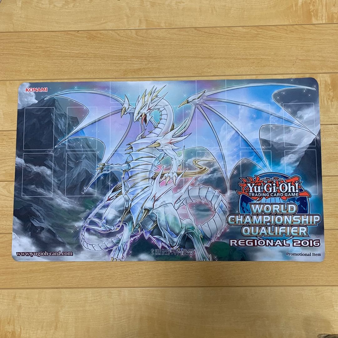 遊戯王 青眼龍降臨 プレイマット ブルーアイズ ハーフマット 遊戯王