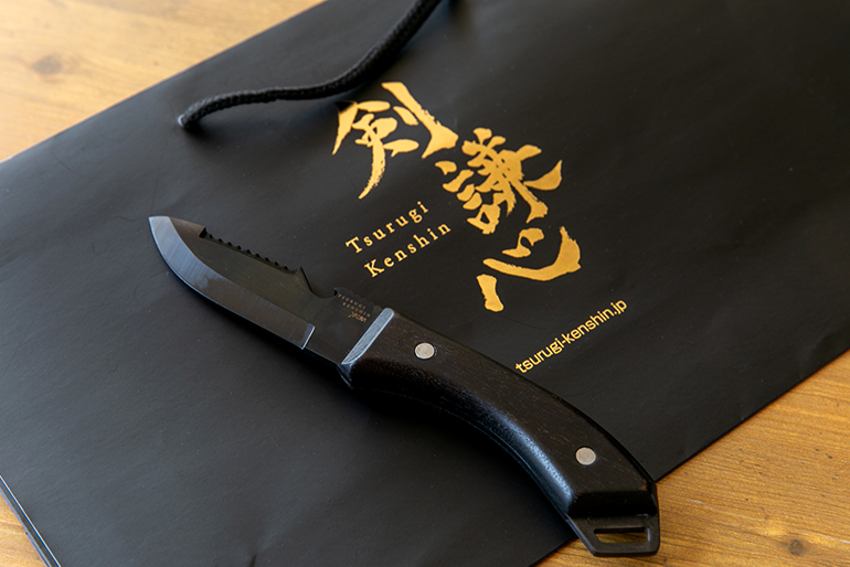新潟直送計画】剣謙心 アウトドアナイフ「YAIBA（黒染）」 – 剣謙心