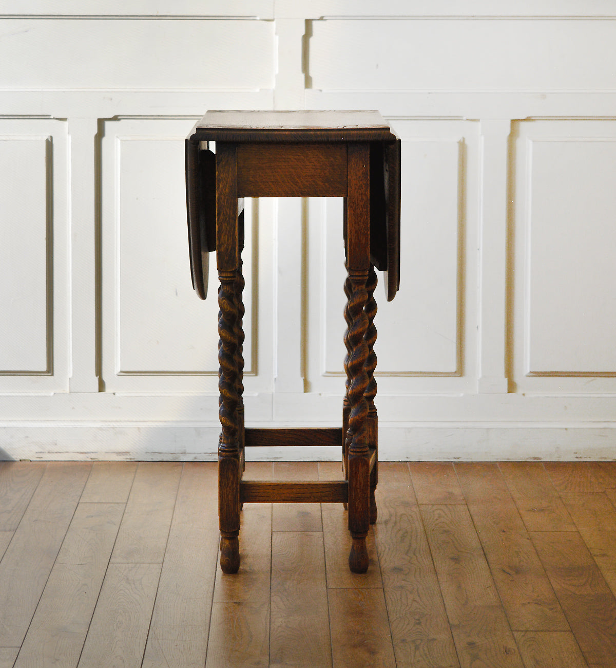 ゲートレッグテーブル – 英国アンティーク家具専門店 神戸家具