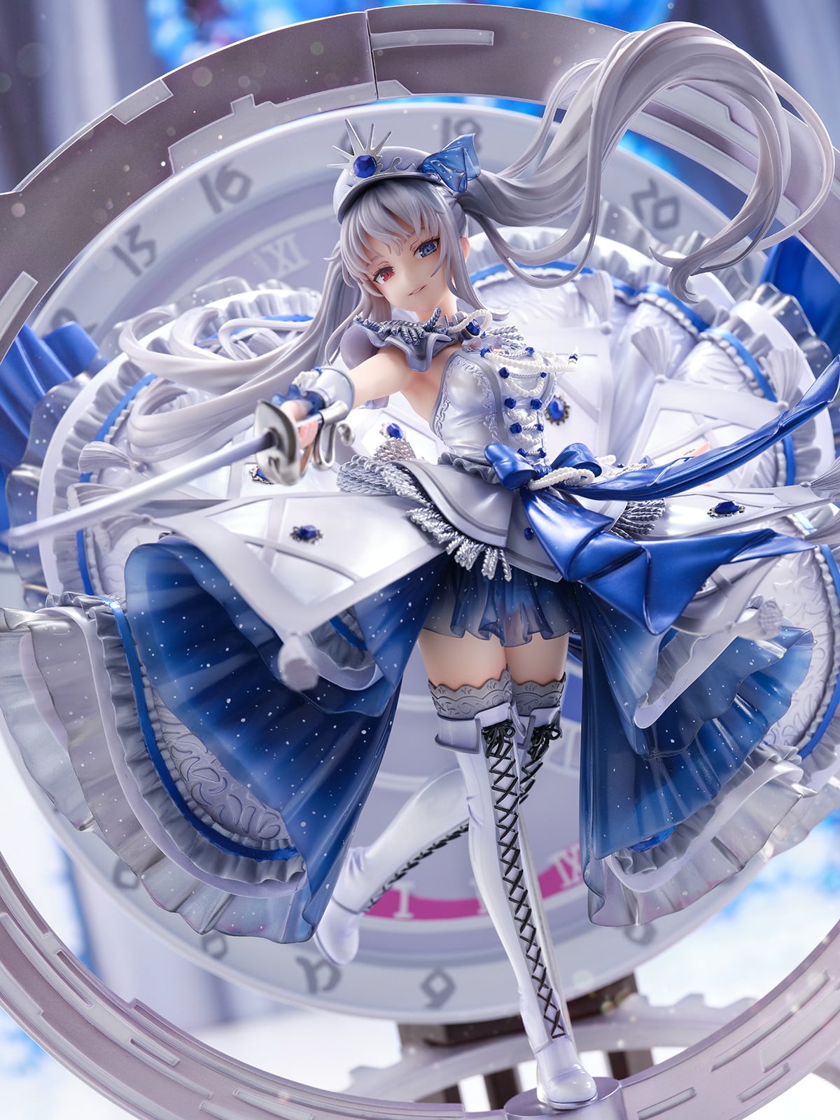 白の女王 -Royal Blue Sapphire Dress Ver.-: フィギュア｜コトブキヤ