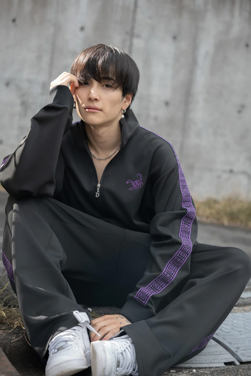 gibous(ギボス) logo jersey scorpion black purple tops / ロック