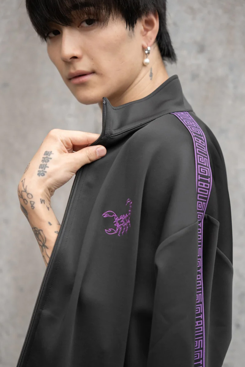 gibous(ギボス) logo jersey scorpion black purple tops / ロック