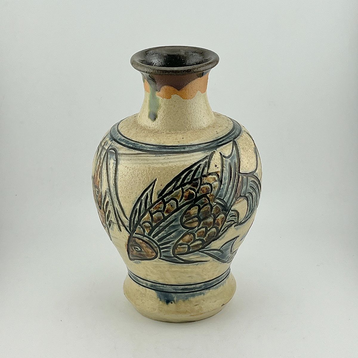 楽天市場】壺屋焼 人間国宝 金城次郎作 魚海老文湯呑（笑う魚