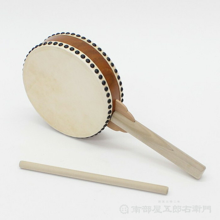 楽天市場】両面張柄付太鼓 7,5寸 革面直径22,5cm ばち付えつき太鼓 え