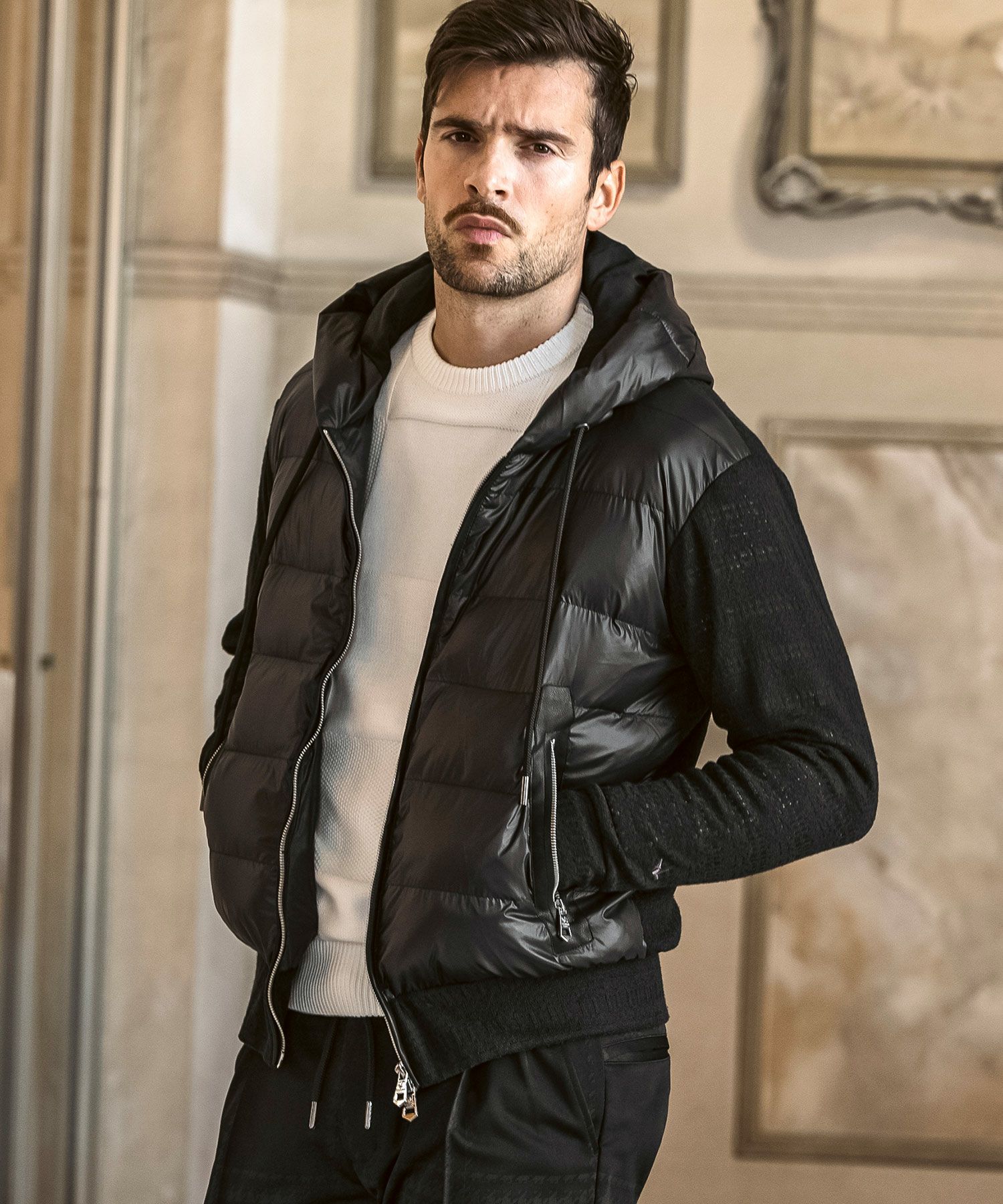 1PIU1UGUALE3 RELAX(ウノピゥウノウグァーレトレ リラックス)ブラック