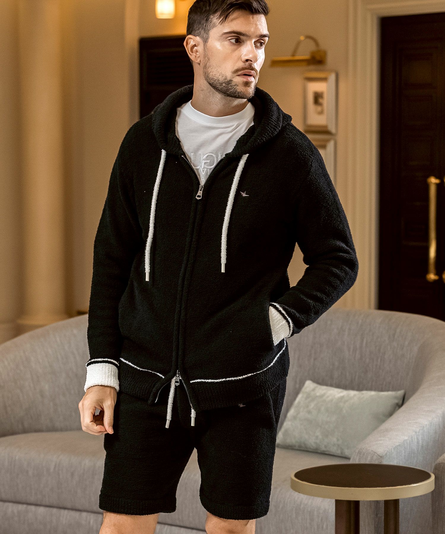 1PIU1UGUALE3 RELAX(ウノピゥウノウグァーレトレ リラックス)バイ