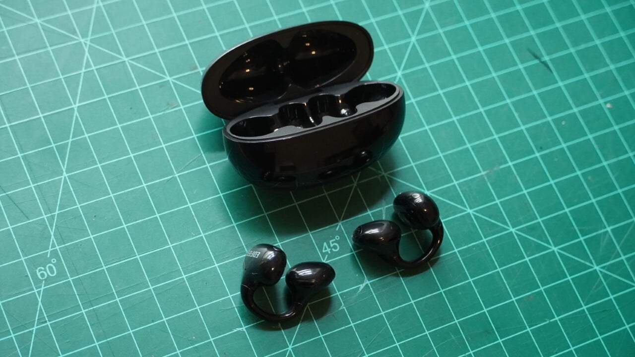 Edifier LolliClip - Review 2025 - PCMag Middle East