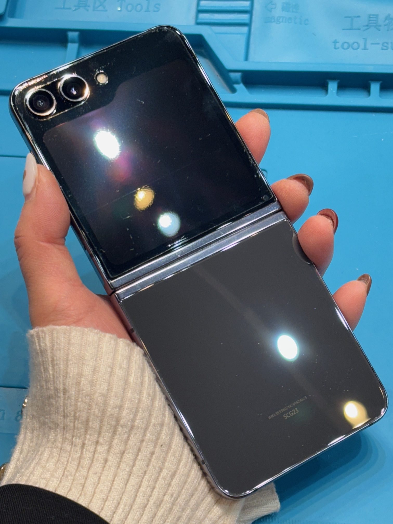 赤池店】フィルムを剥がして液晶破損したGalaxy Z Flip5(SCG23)【愛知