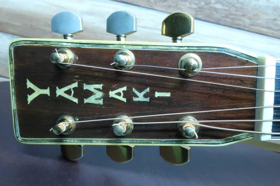 Yamaki F-1150 / Vertical Logo ・Jacaranda Head Plate・Solid