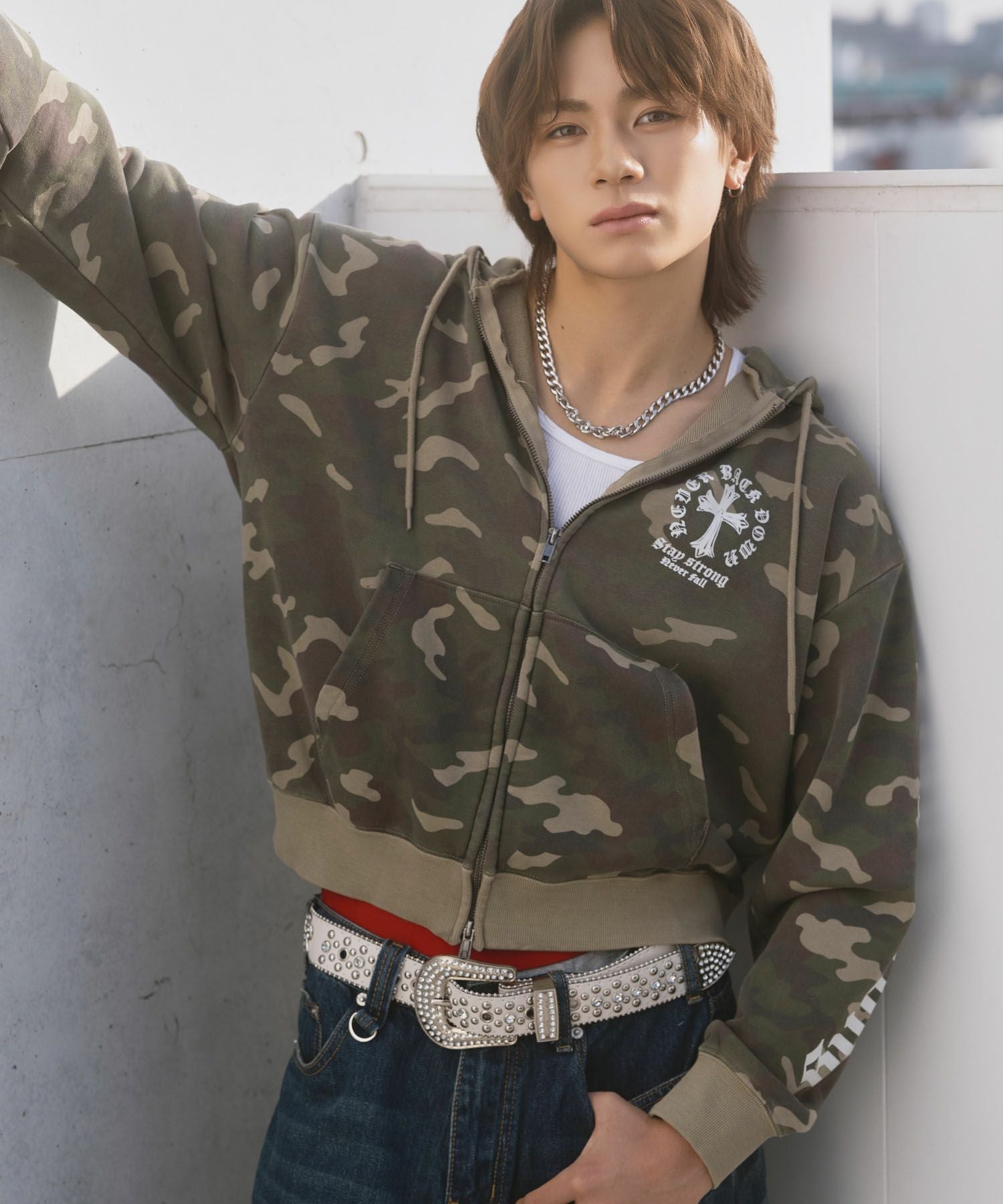 短丈ダブルジップパーカー/ワンポイントハート/リアルツリー/ショート