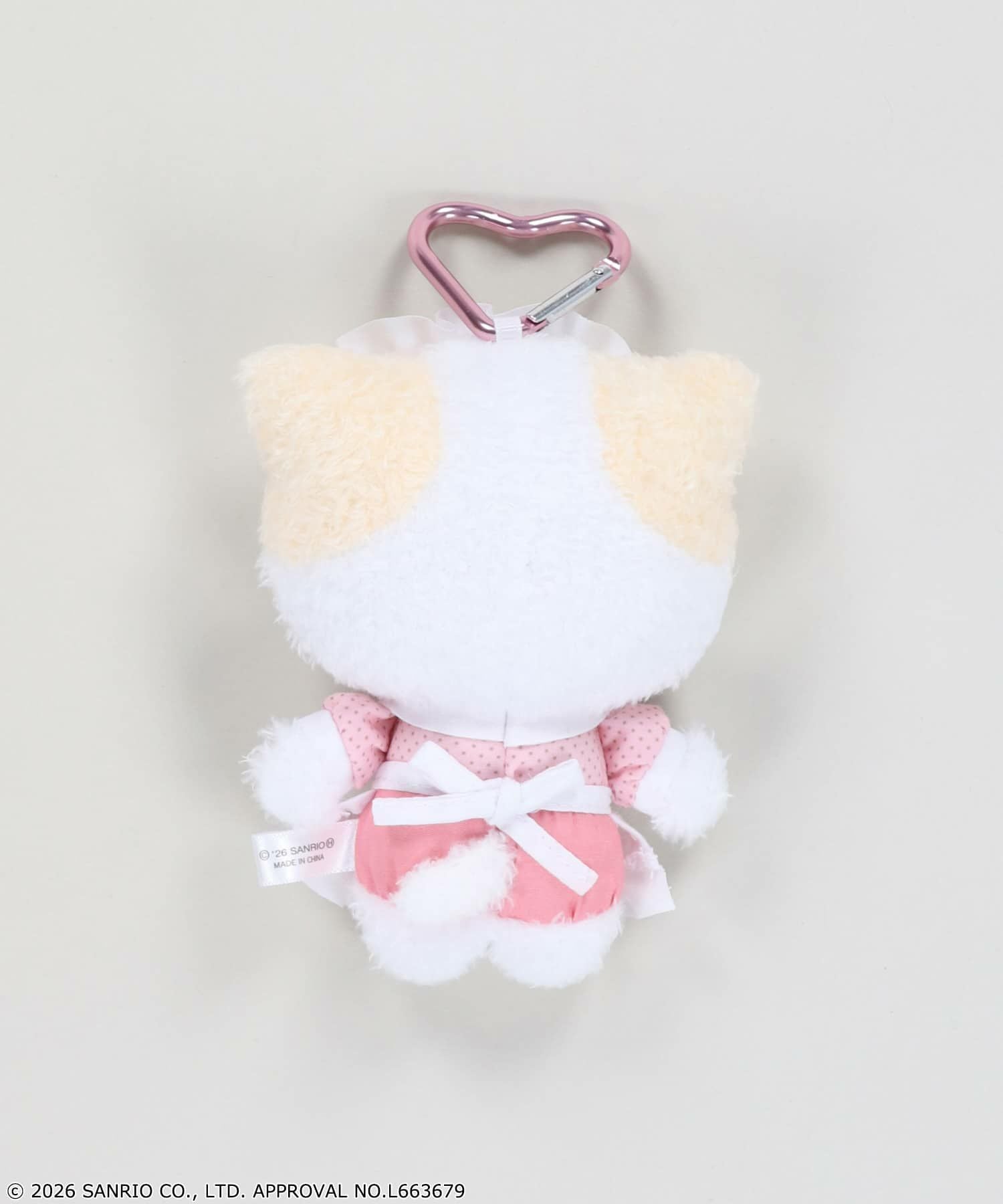 受注販売】『マシュマロみたいなふわふわにゃんこ』カラビナ付き