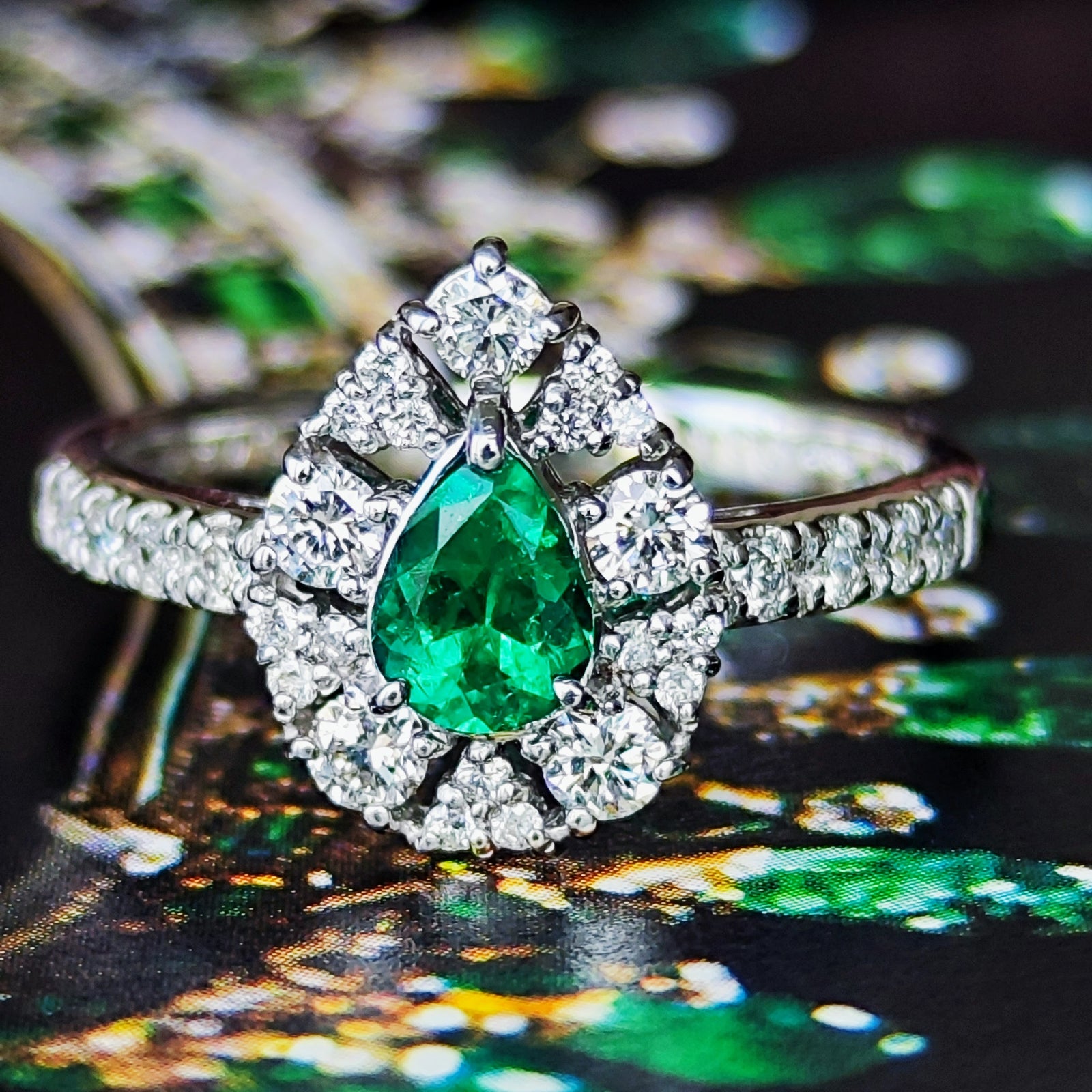 天然エメラルド 天然ダイヤモンド リング – Mico宝飾店