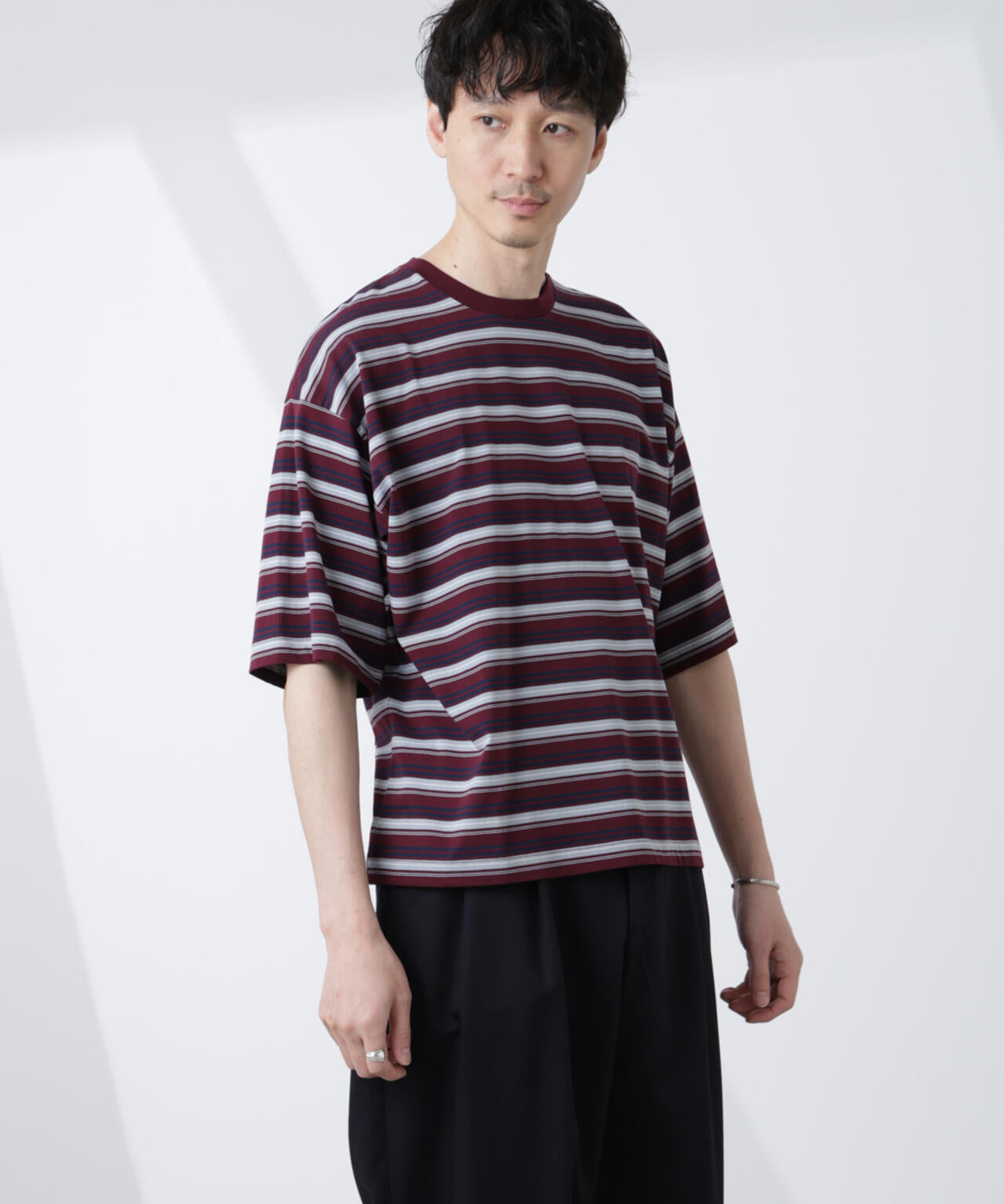 マイクロ ランダム ボーダー Tシャツ