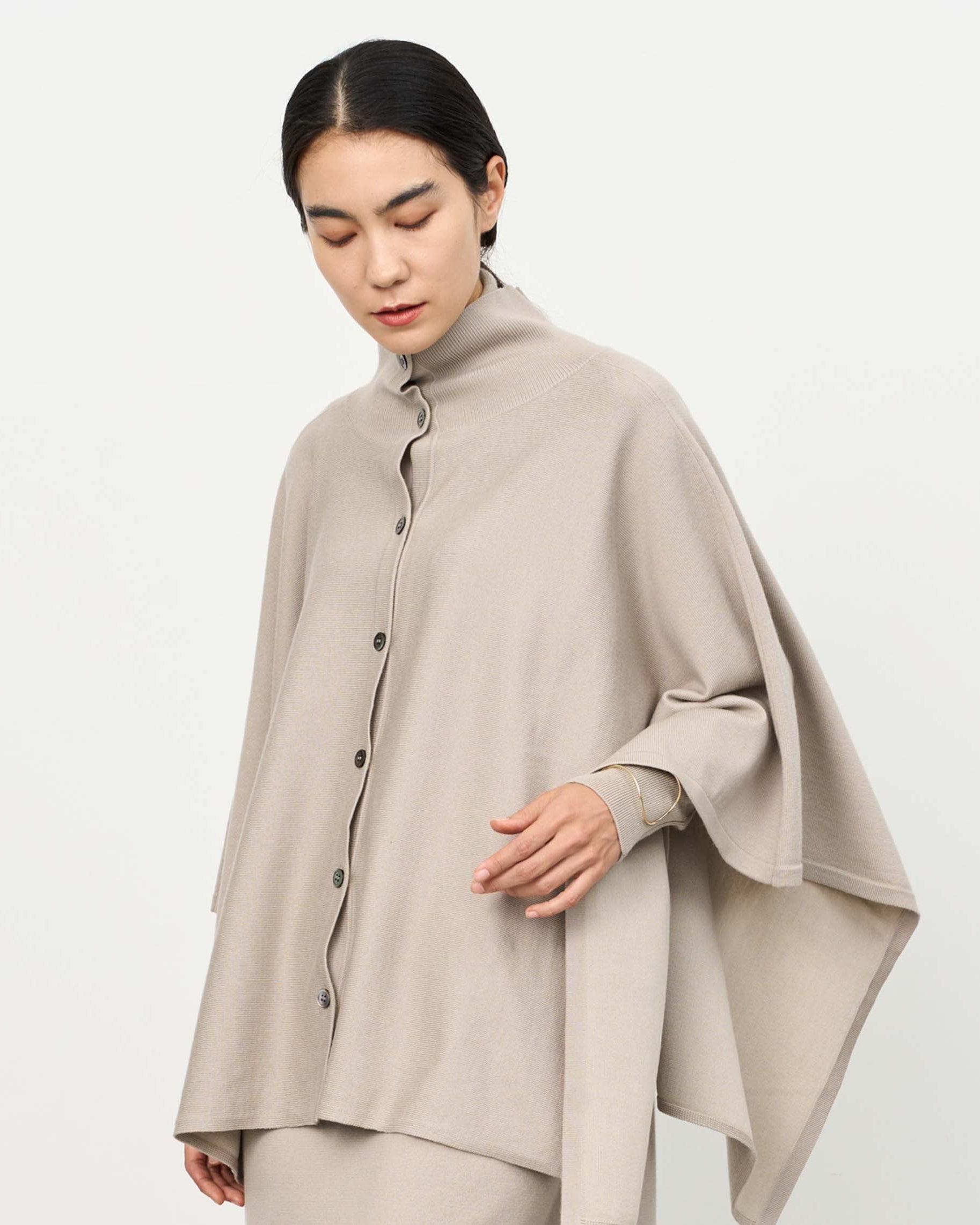 ウール混2WAYケープ - SOÉJU online store｜上質な大人の女性のための