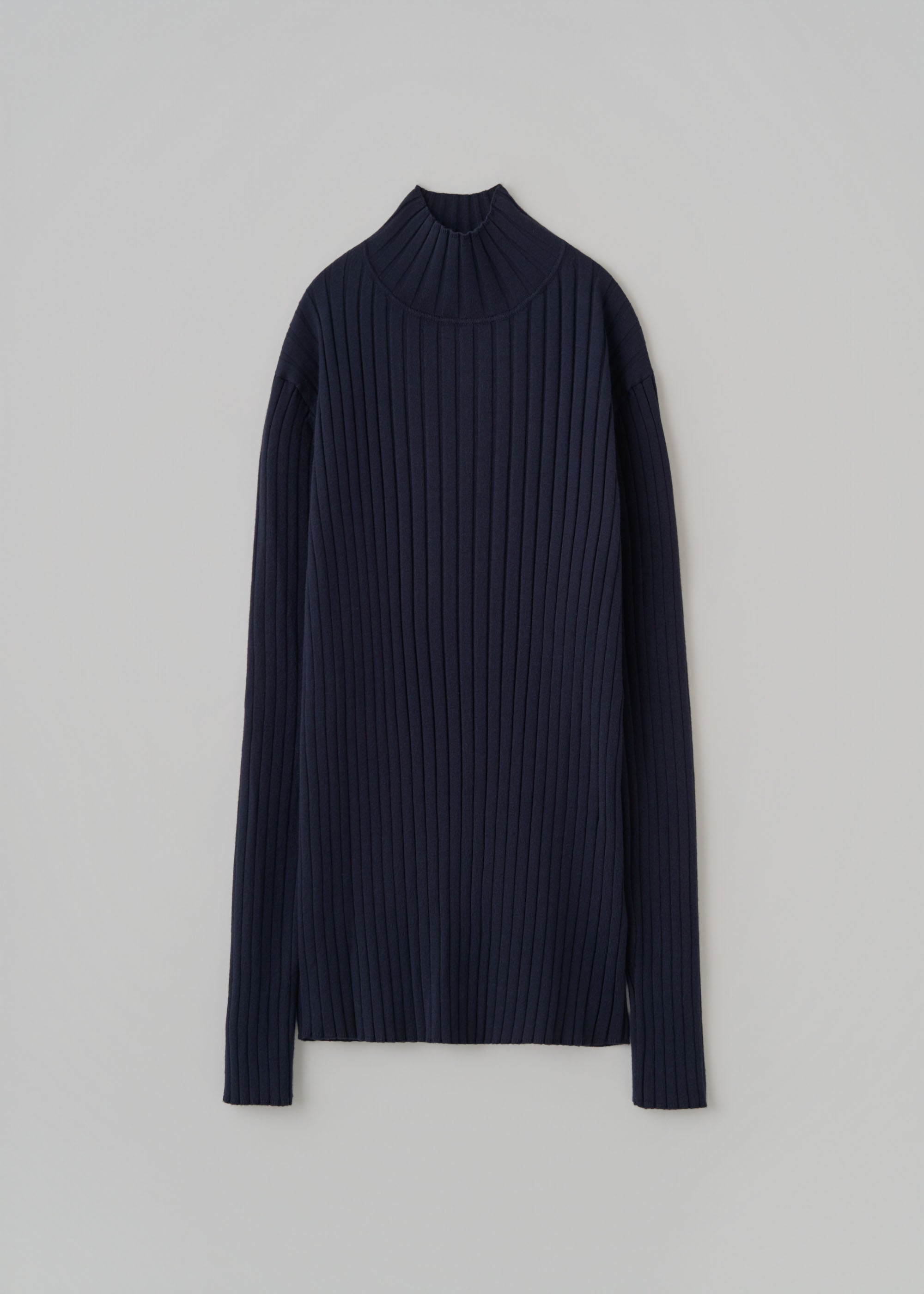 ワイドリブタートルネックニット - SOÉJU online store｜上質な大人の