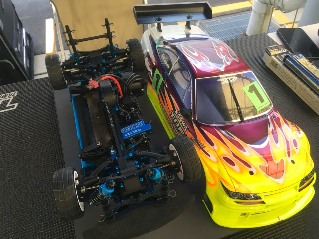 TRFドライバーのTA08R（タミチャレクライマックス2023） | ロック