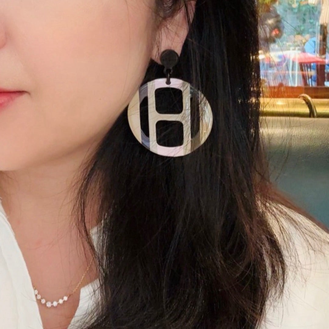 待っていてくれたかのような：新色Hエキップピアス | ゆきこ：1、2、3、4