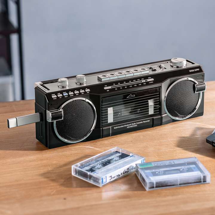 80年代のデザインがツボ！Bluetoothスピーカーとしても使える多機能