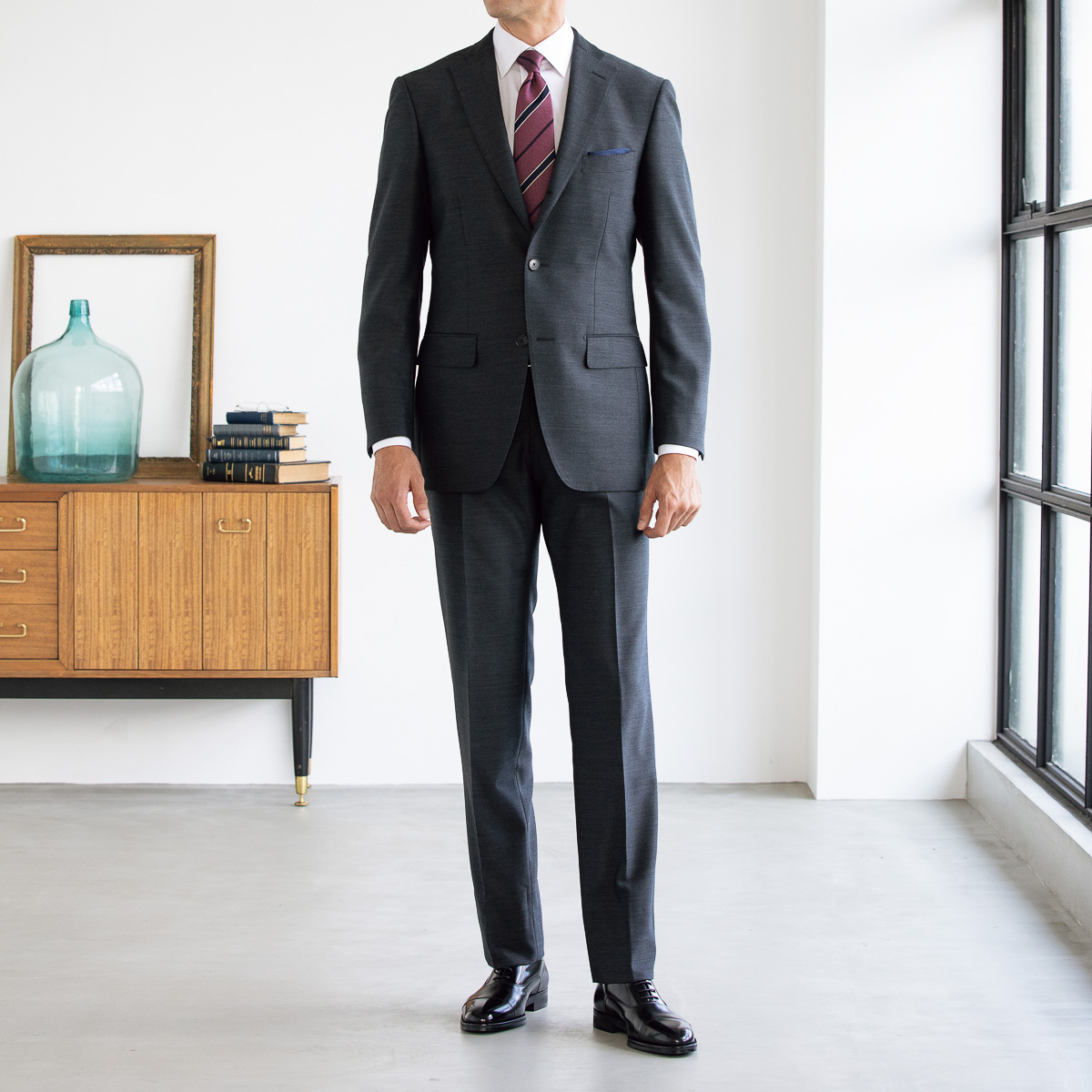 AOKIが65年間で培った縫製技術を注ぎ込んだ「金のスーツ」は、普通の