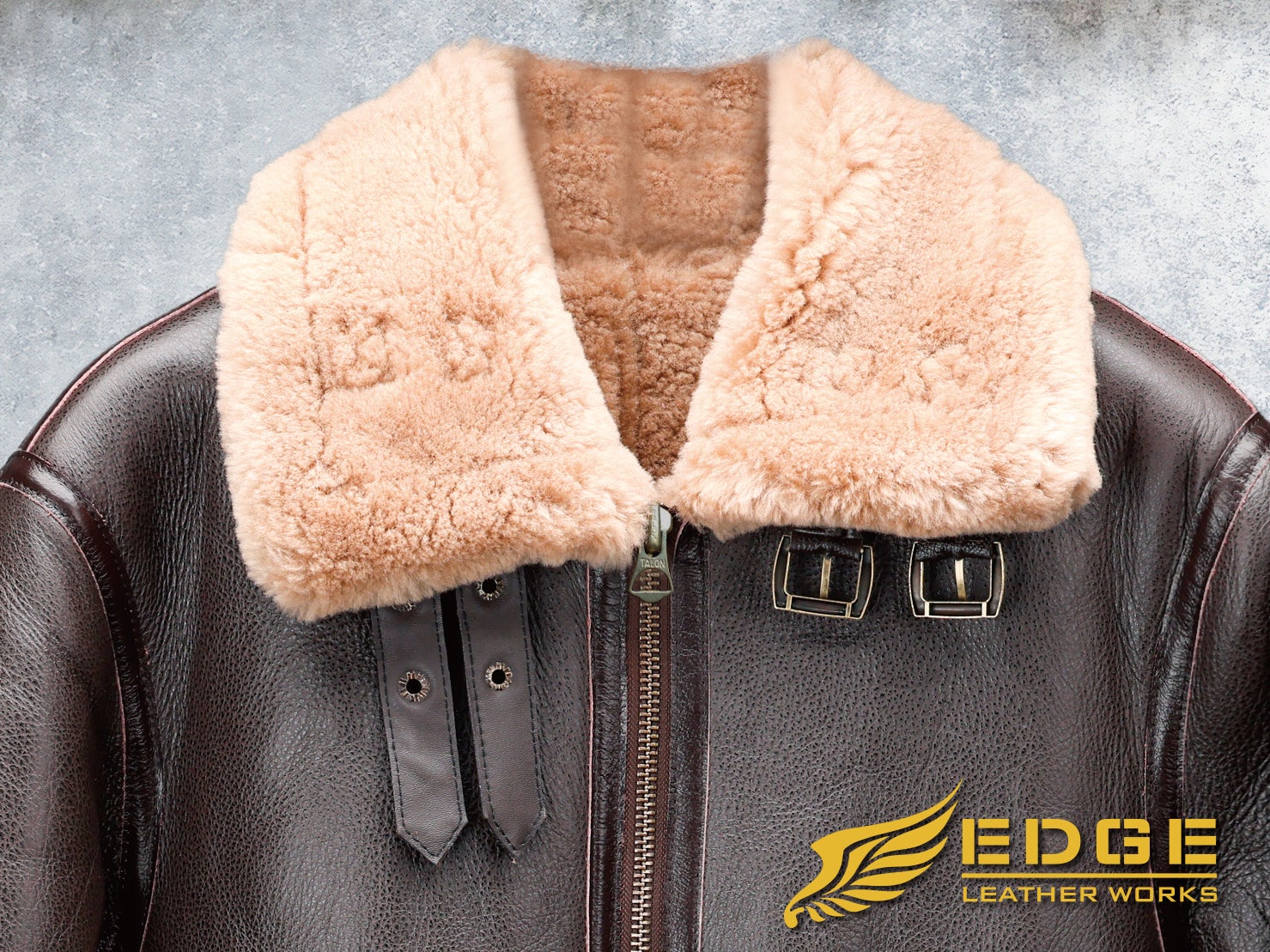 ニュージーランド産ダブルフェイスムートンの「TYPE B-3」を5万円台